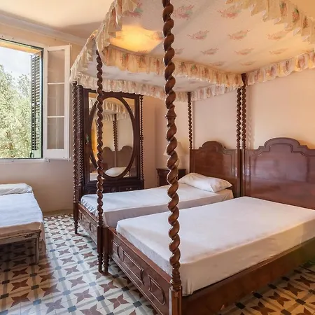Casanova Villa *